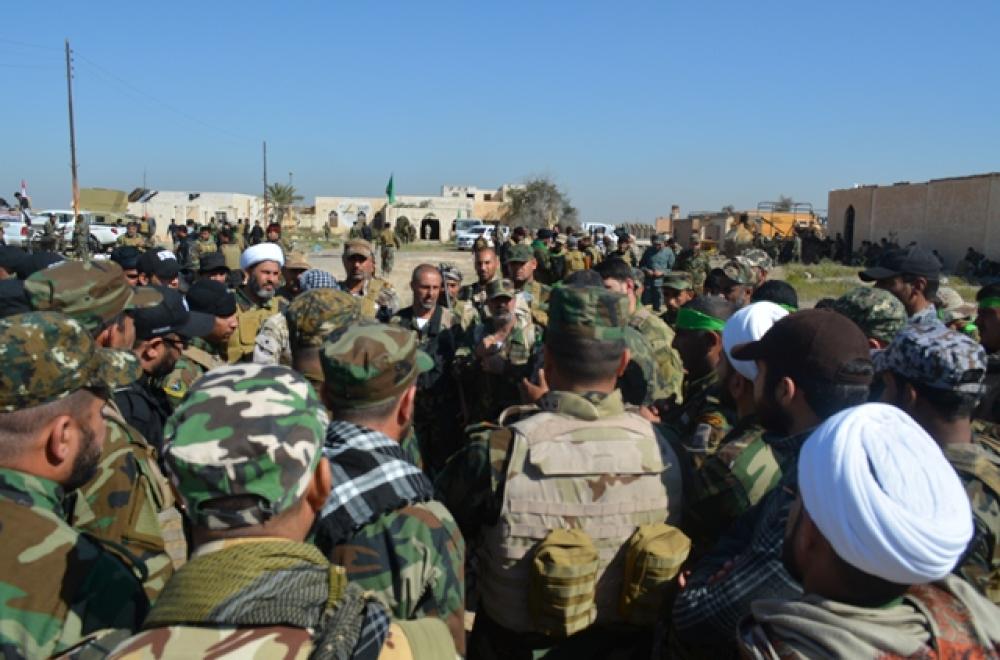 مبلغو العتبة العلوية من ارض مطار الموصل يزفون بشرى تحريره من دنس داعش من قبل القوات العراقية التي رافقتهم اللجنة   